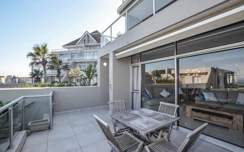 To Let 2 Bedroom Property for Rent in Dolphin Beach Western Cape
